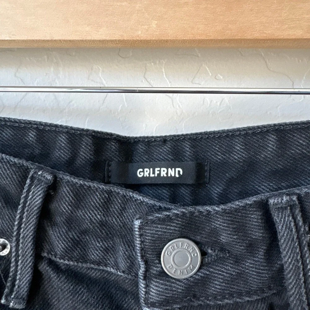 NWT GRLFRND Denim Shorts Jourdan‎ Tomboy Low Rise Denim Shorts Black Size 24